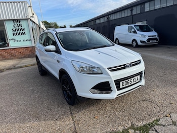 Used Ford Kuga 2015 for sale - 76200641: Photo