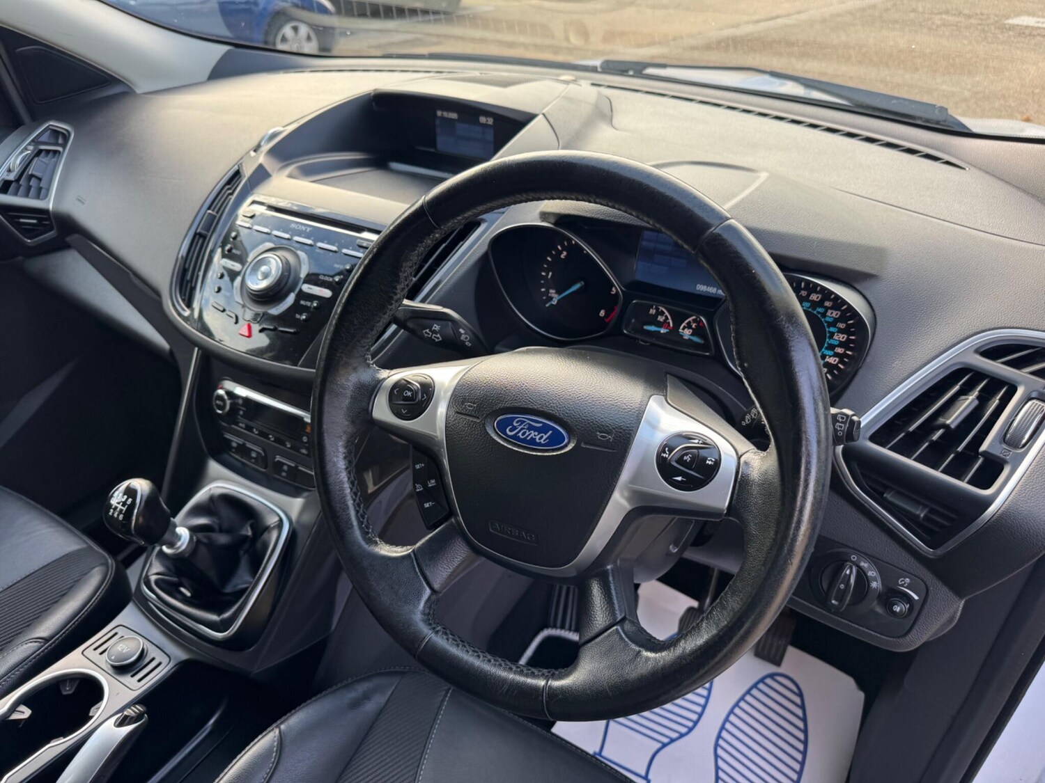 Used Ford Kuga 2015 for sale - 76200641: Photo 30