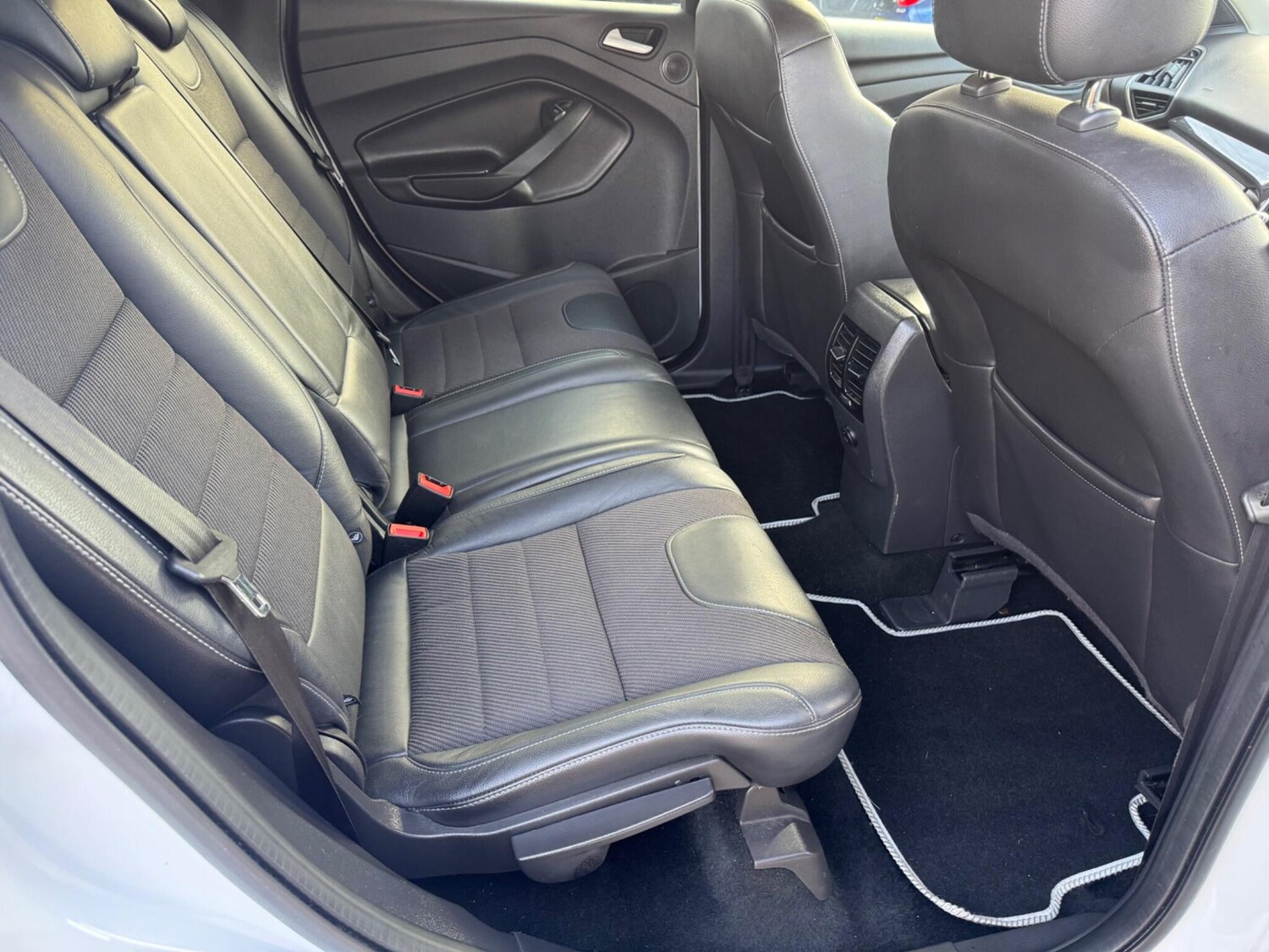 Used Ford Kuga 2015 for sale - 76200641: Photo 31