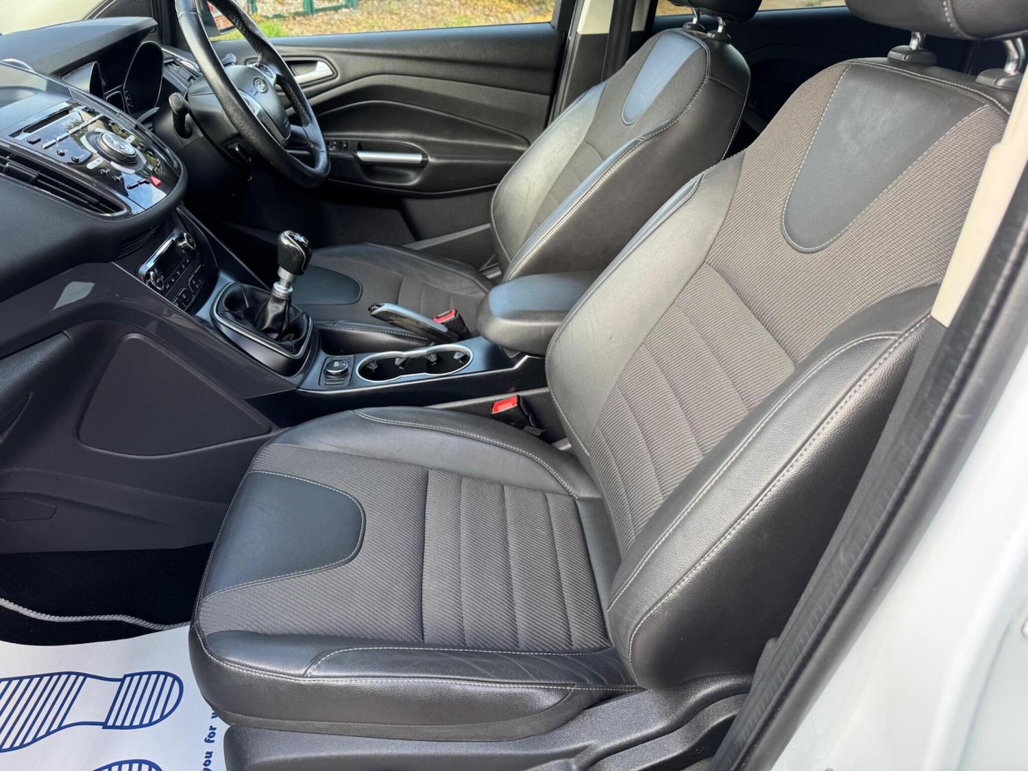 Used Ford Kuga 2015 for sale - 76200641: Photo 33