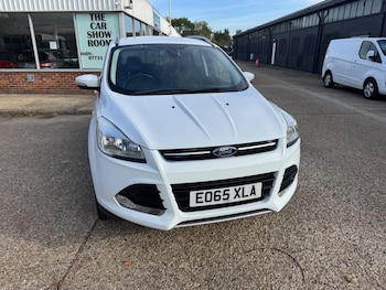 Used Ford Kuga 2015 for sale - 76200641: Photo