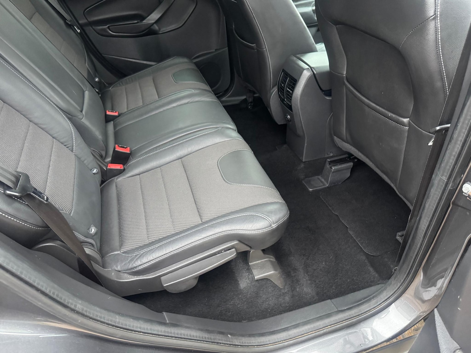 Used Ford Kuga 2016 for sale - 77459732: Photo 38