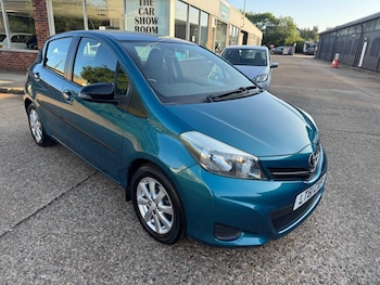 Used Toyota Yaris 2011 for sale - 75493415: Photo