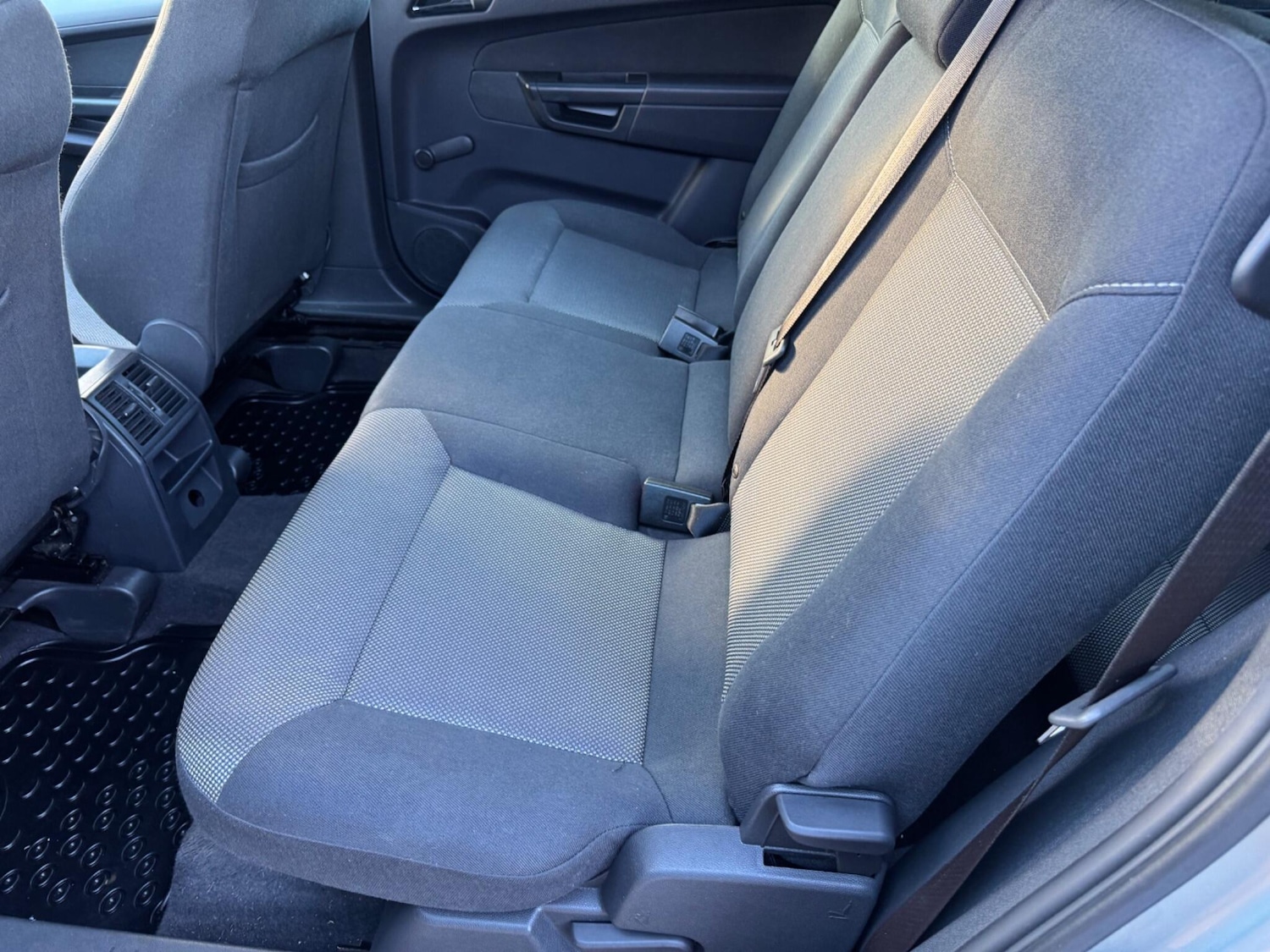 Used Vauxhall Zafira 2012 for sale - 76850278: Photo 22