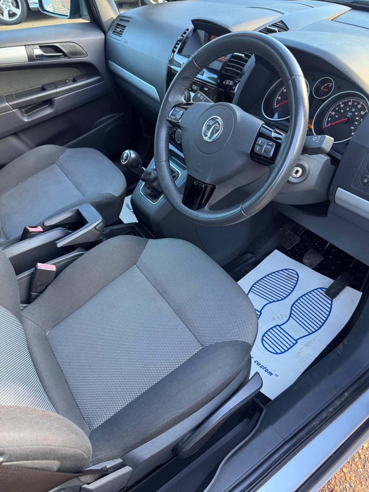 Used Vauxhall Zafira 2012 for sale - 76850278: Photo 32