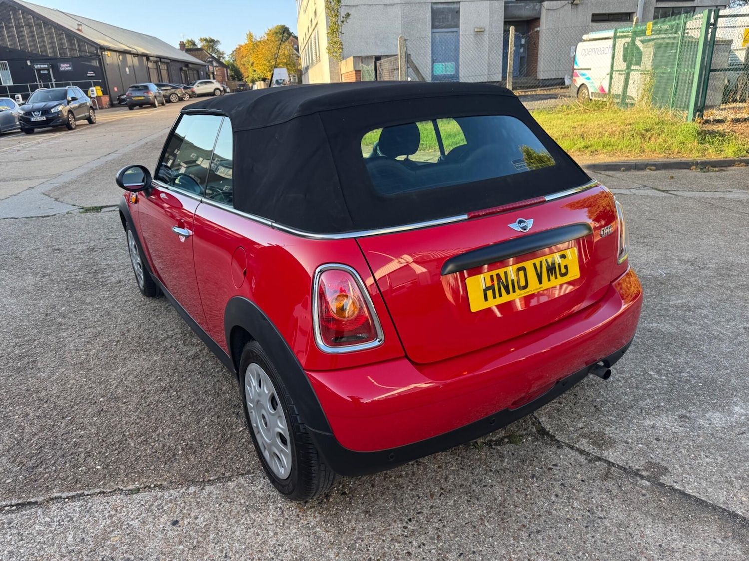 Used MINI Convertible 2010 for sale - 76485519: Photo 16