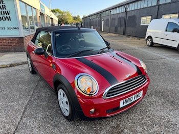 Used MINI Convertible 2010 for sale - 76485519: Photo