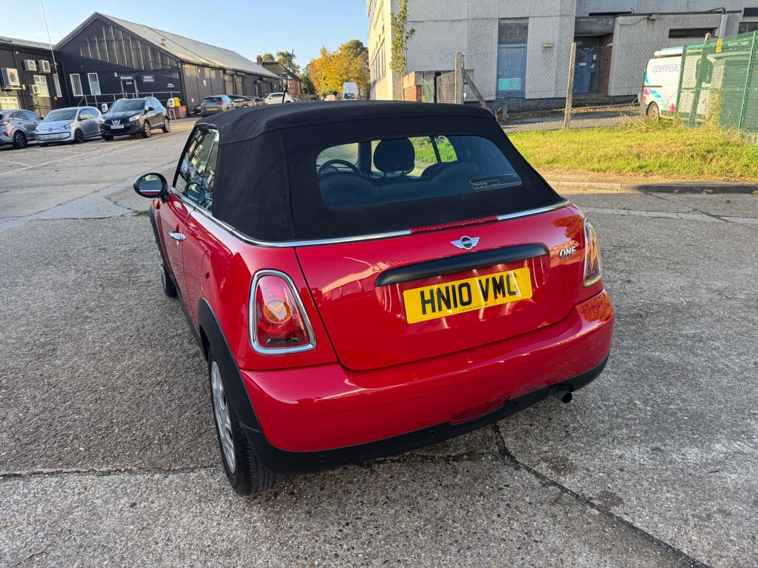 Used MINI Convertible 2010 for sale - 76485519: Photo 5