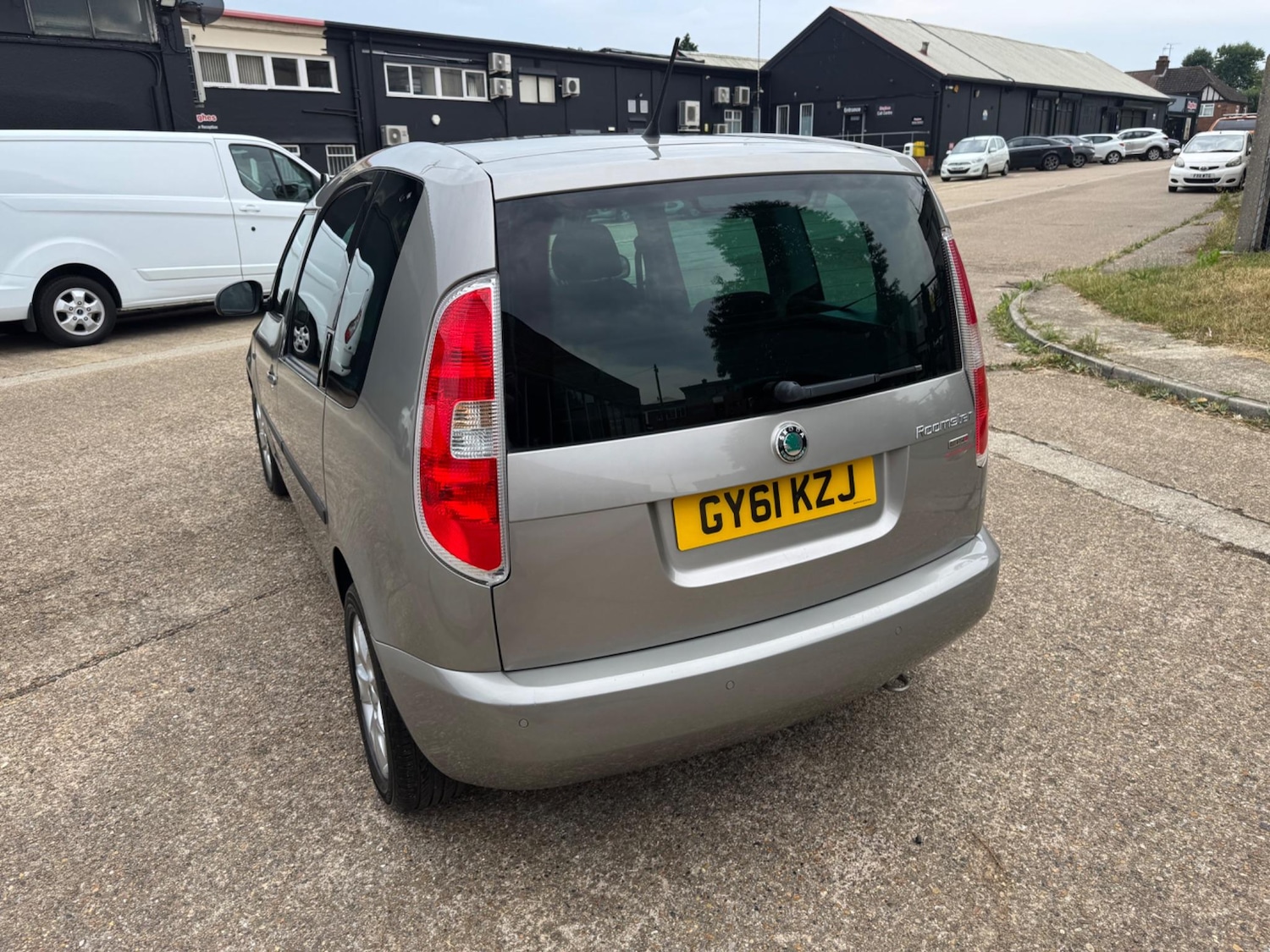 Used Skoda Roomster 2011 for sale - 77143647: Photo 13