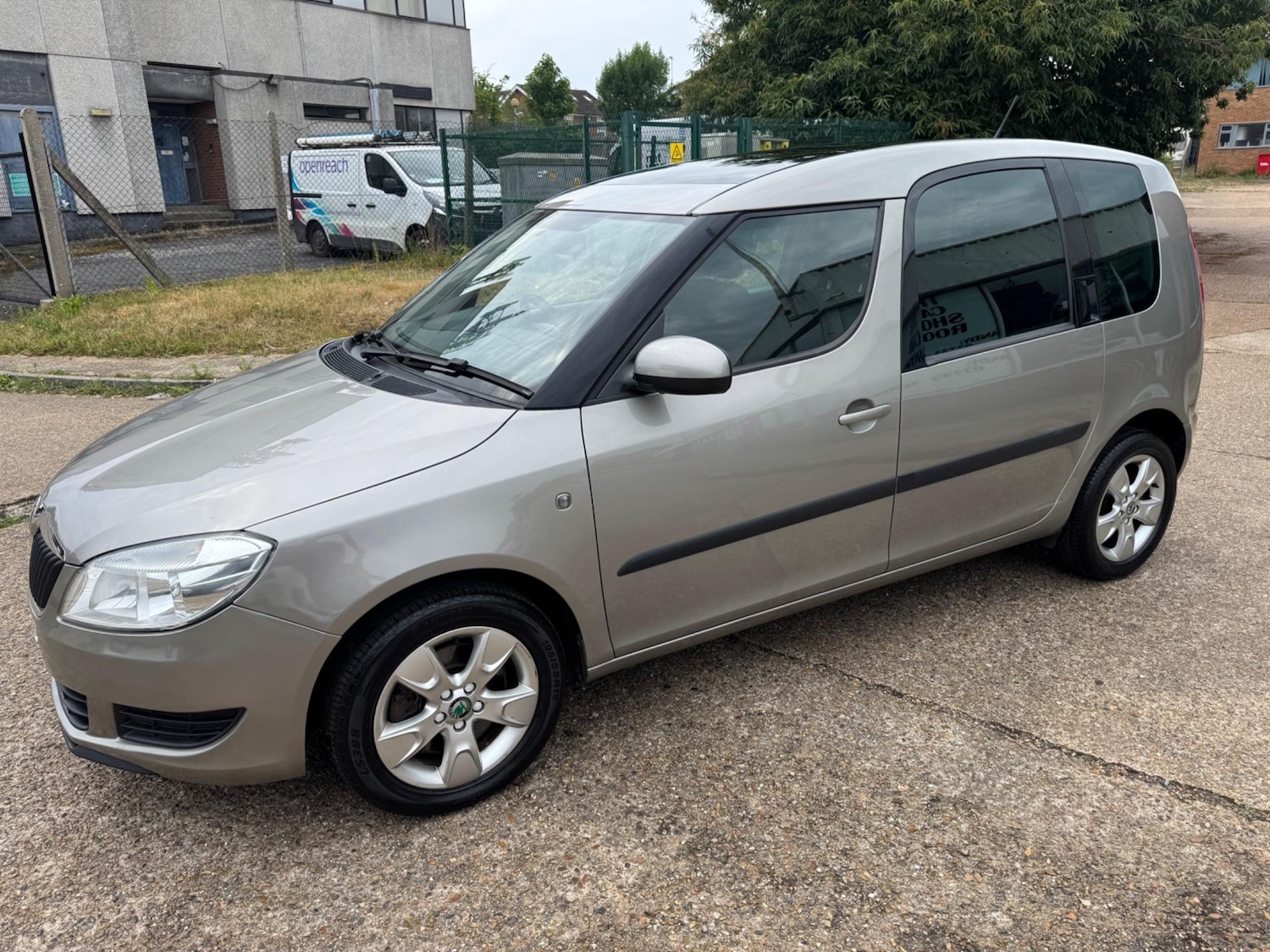 Used Skoda Roomster 2011 for sale - 77143647: Photo 8