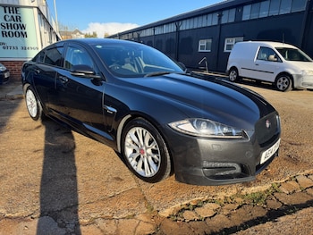 Used Jaguar XF 2014 for sale - 76701690: Photo