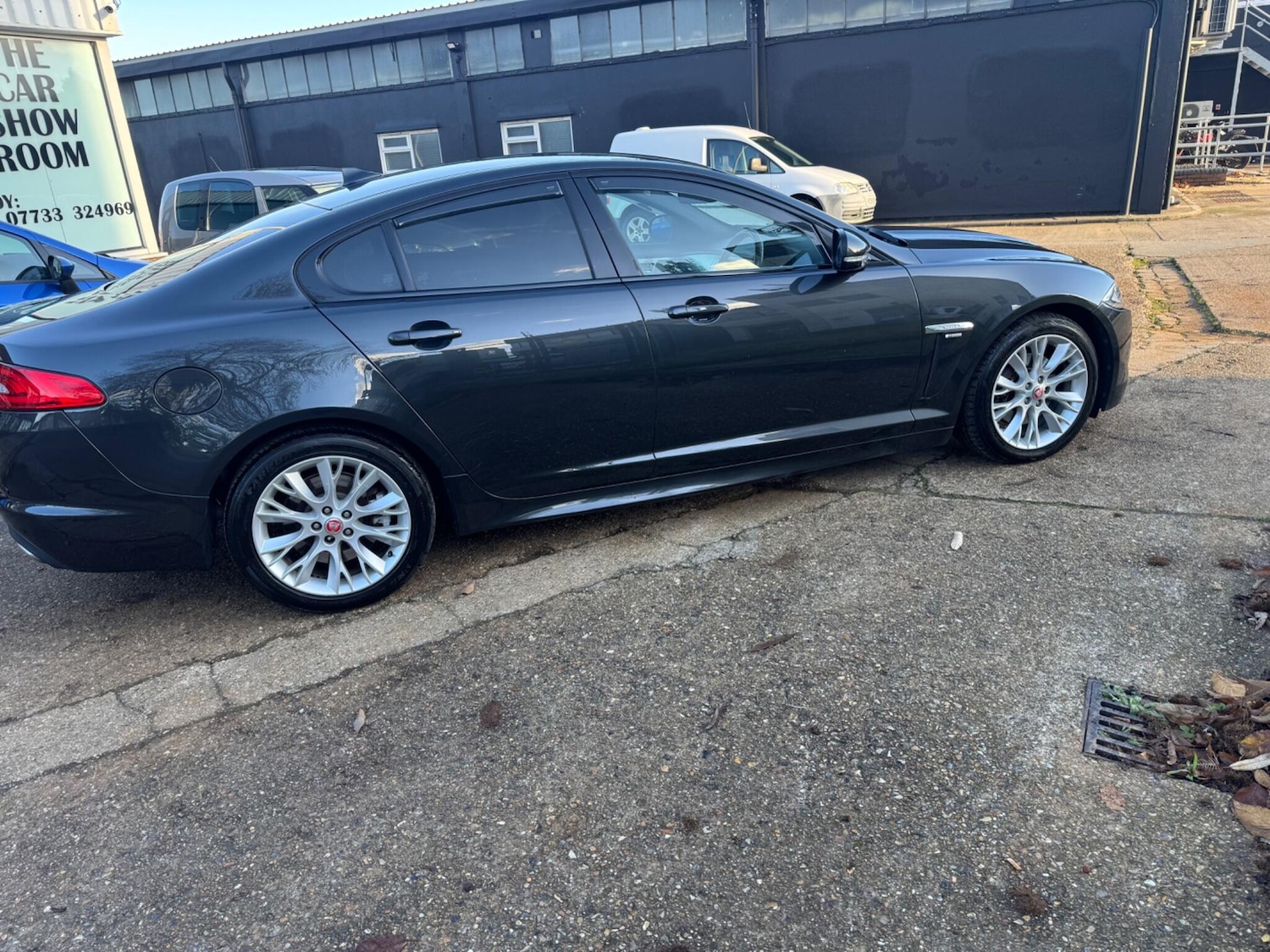 Used Jaguar XF 2014 for sale - 76701690: Photo 24