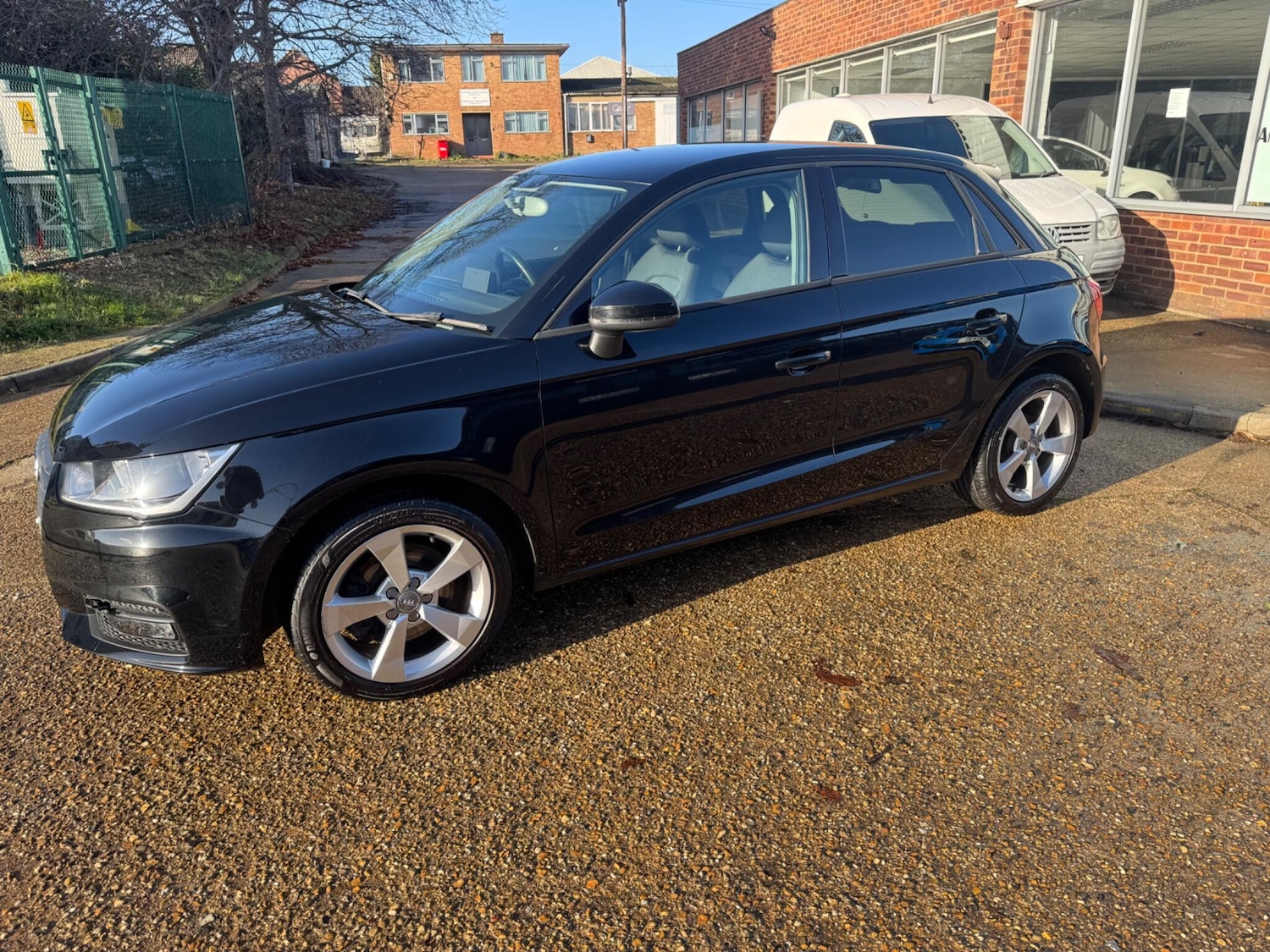 Used Audi A1 2015 for sale - 77163191: Photo 11