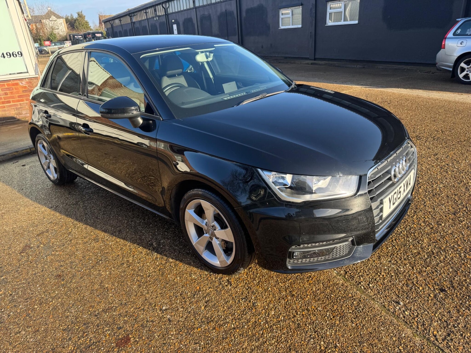 Used Audi A1 2015 for sale - 77163191: Photo 3