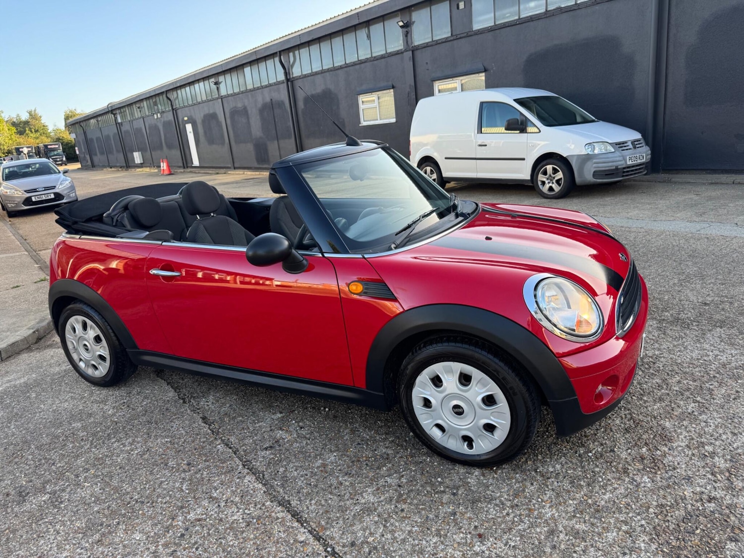 Used MINI Convertible 2010 for sale - 76174688: Photo 20
