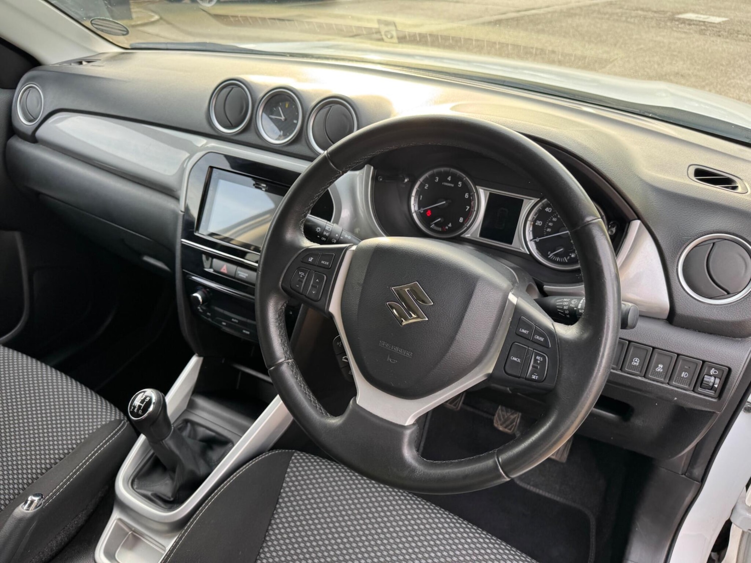 Used Suzuki Vitara 2016 for sale - 77029077: Photo 32