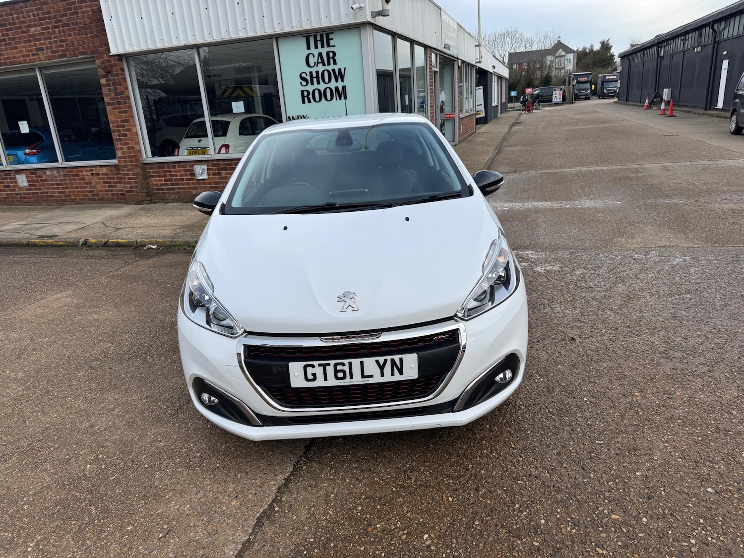 Used Peugeot 208 2016 for sale - 77864621: Photo 10