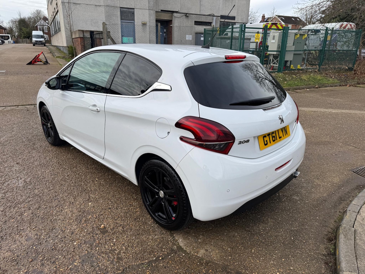 Used Peugeot 208 2016 for sale - 77864621: Photo 19