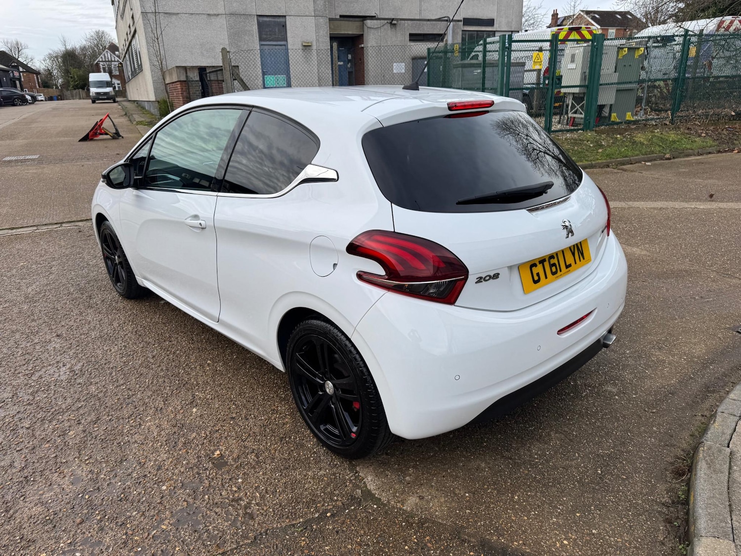 Used Peugeot 208 2016 for sale - 77864621: Photo 20