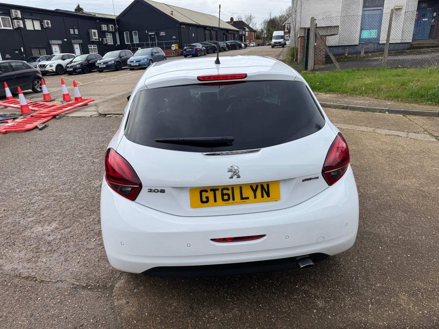 Used Peugeot 208 2016 for sale - 77864621: Photo 24