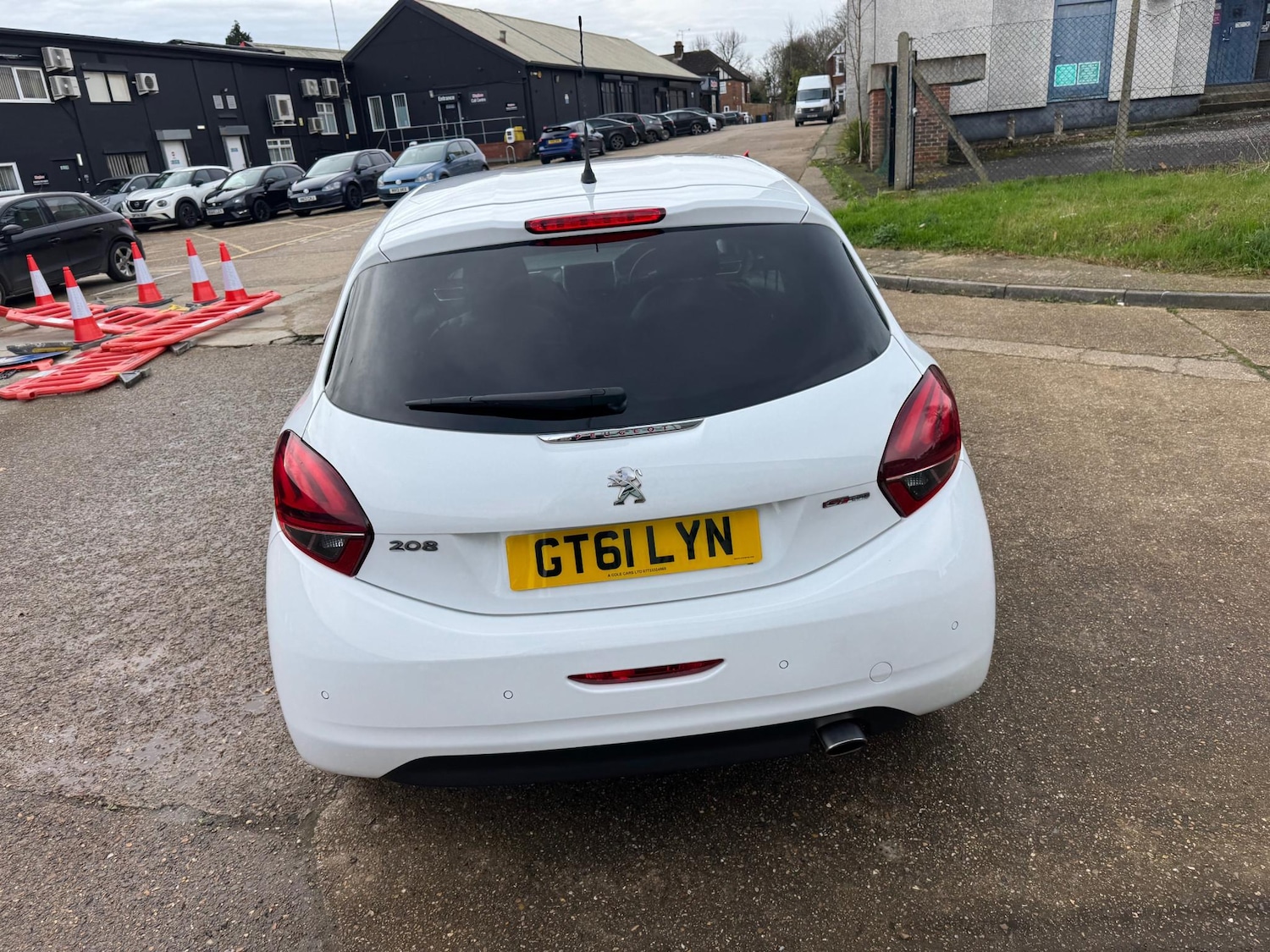 Used Peugeot 208 2016 for sale - 77864621: Photo 25