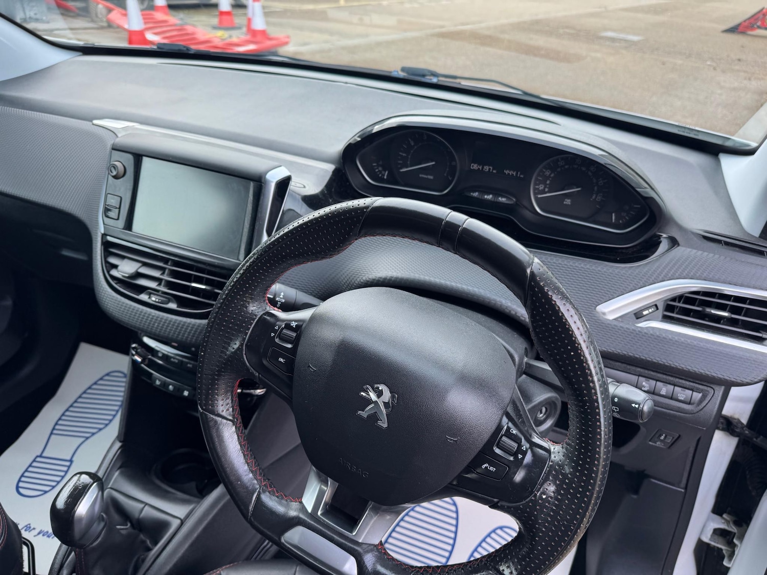 Used Peugeot 208 2016 for sale - 77864621: Photo 36