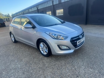 Used Hyundai i30 2015 for sale - 78452238: Photo