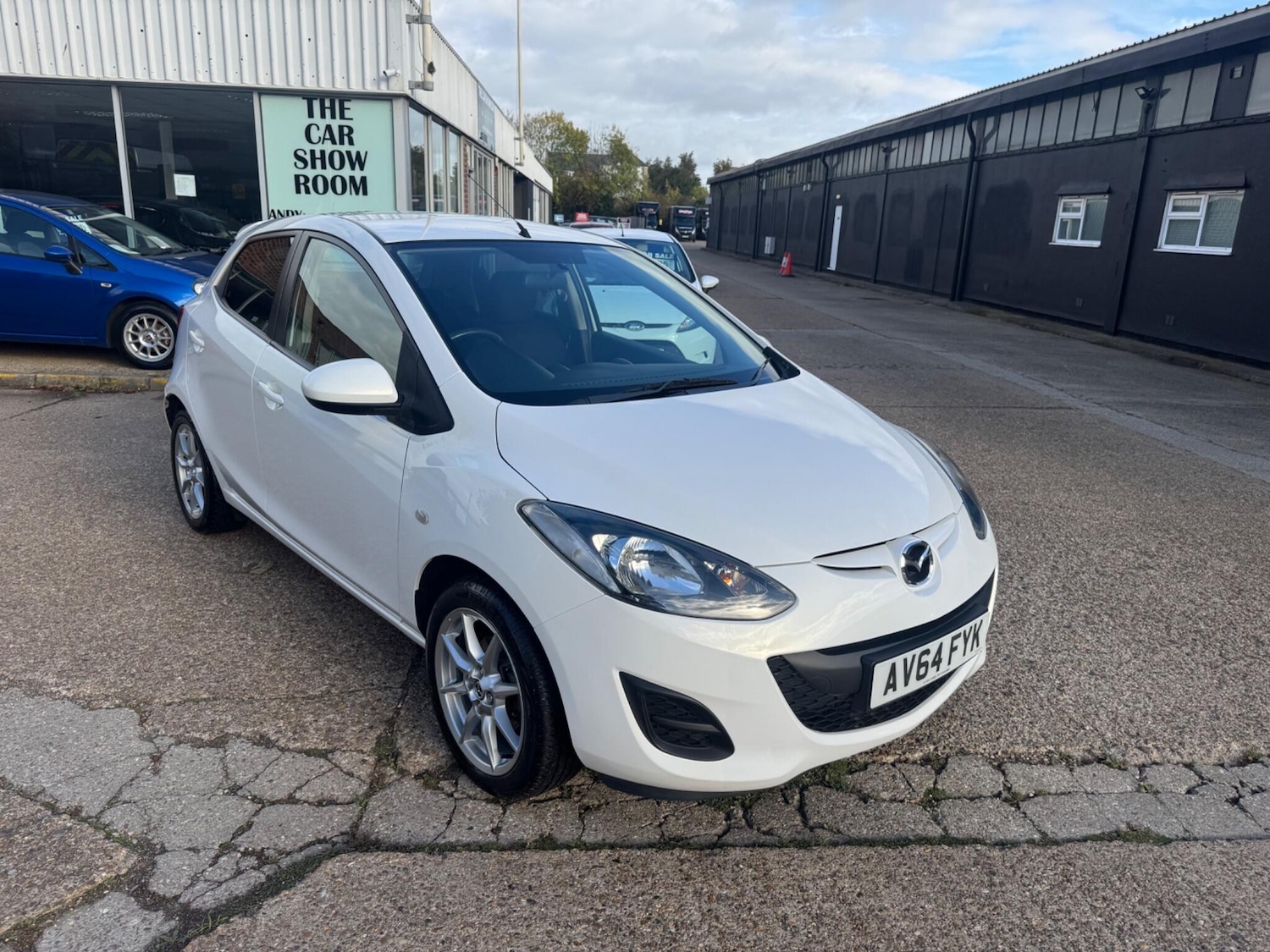 Used Mazda Mazda2 2014 for sale - 76473297: Photo 1