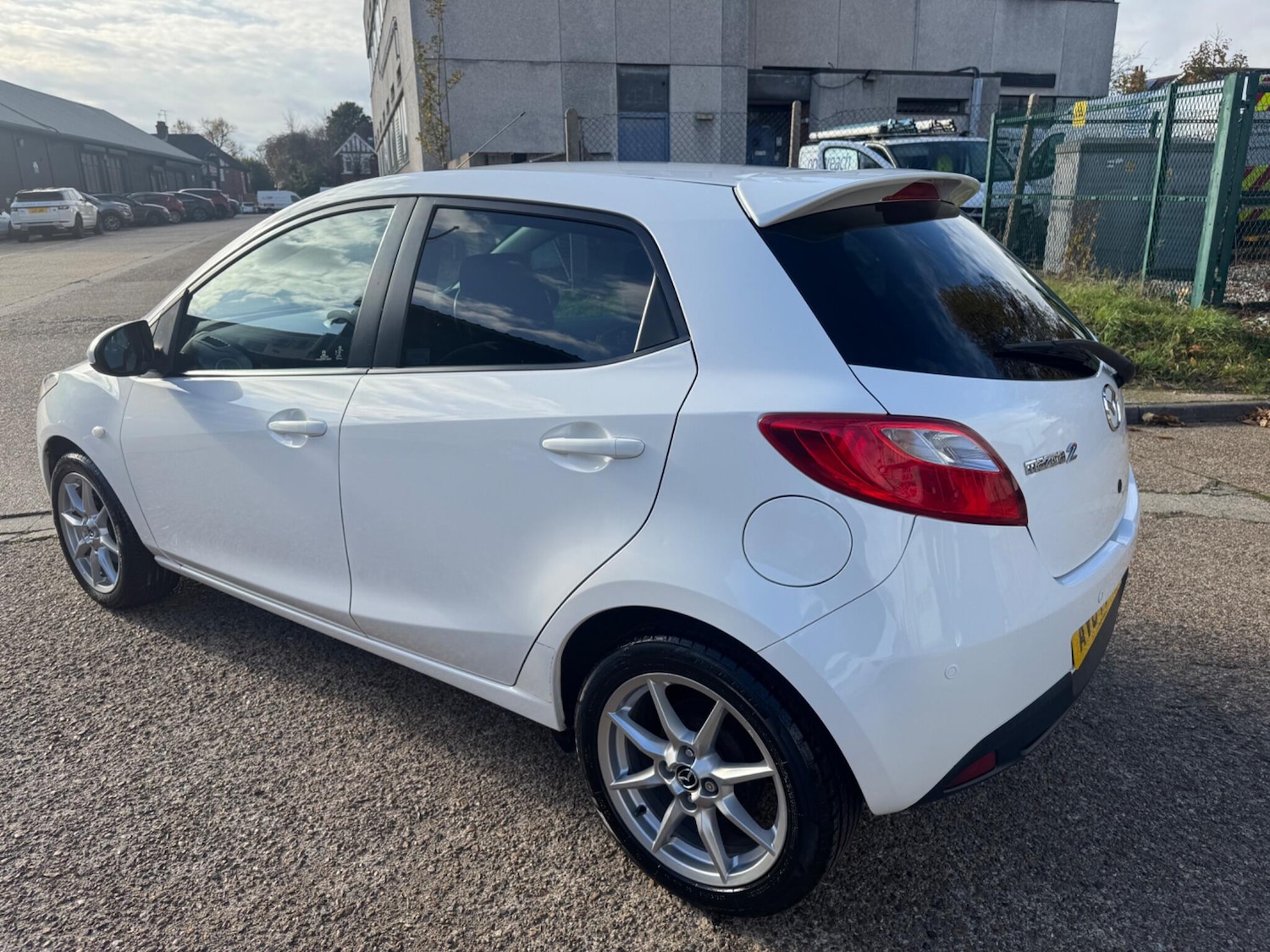 Used Mazda Mazda2 2014 for sale - 76473297: Photo 17