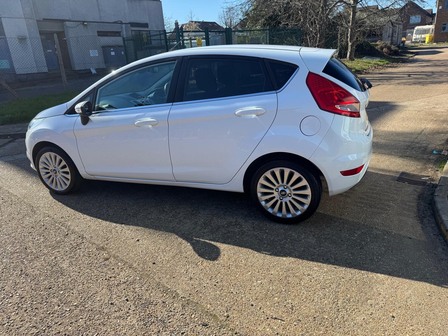 Used Ford Fiesta 2009 for sale - 77935436: Photo 15