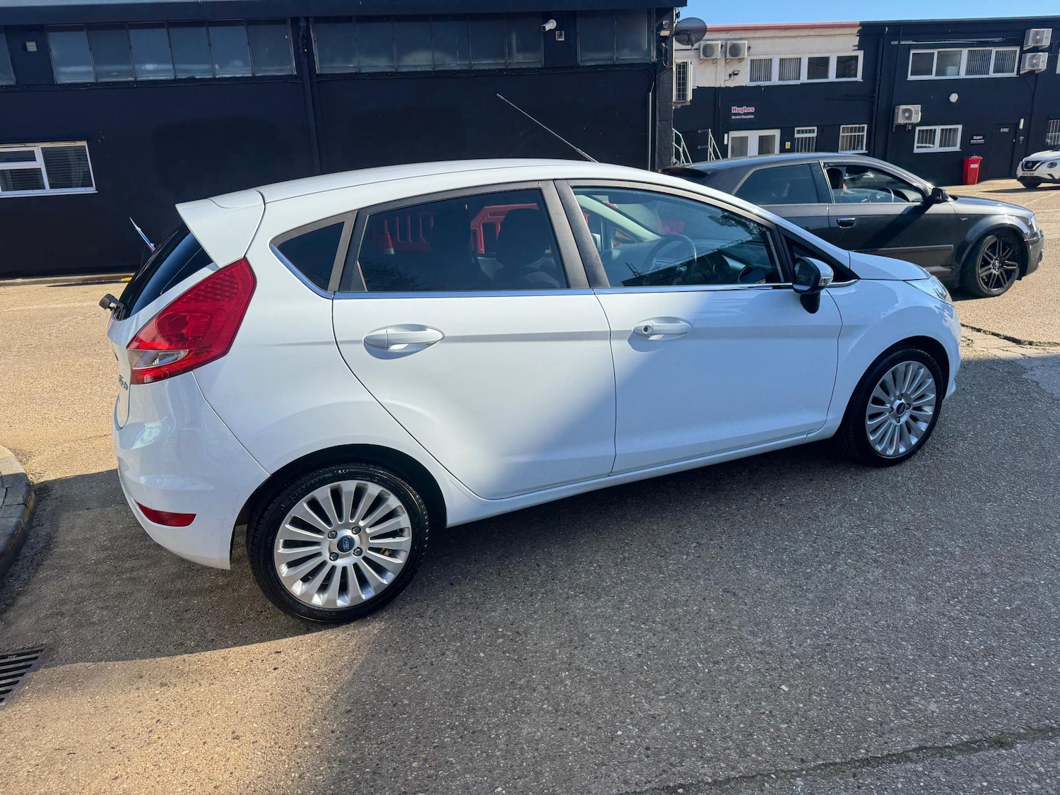 Used Ford Fiesta 2009 for sale - 77935436: Photo 24