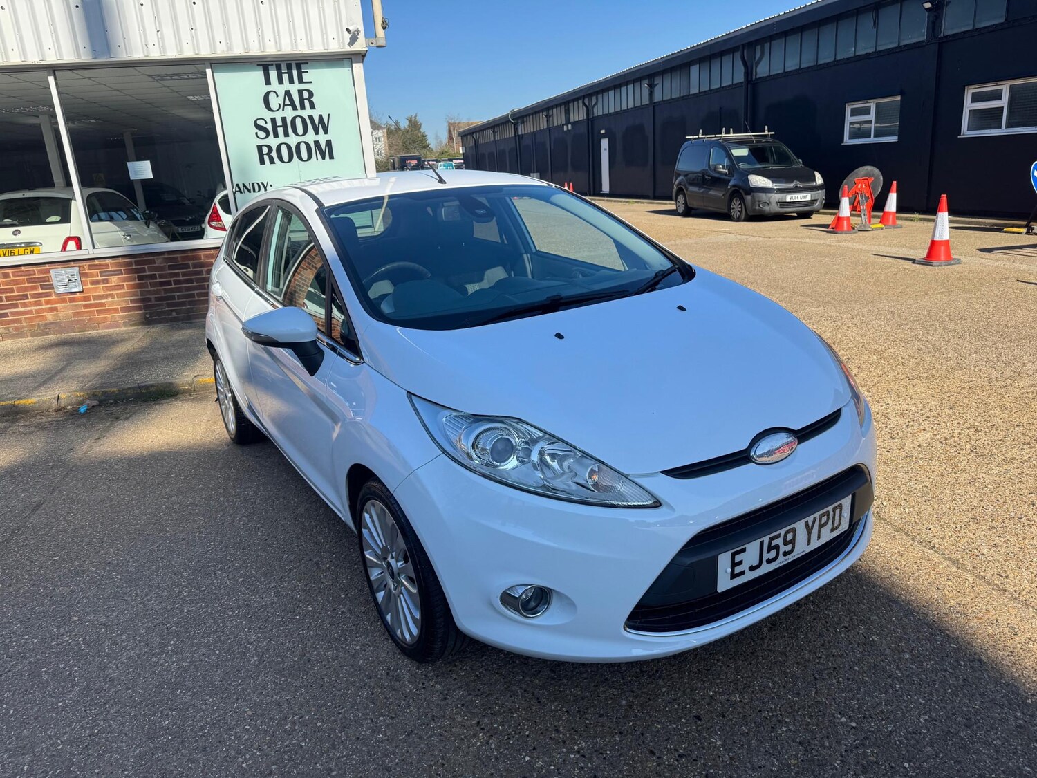 Used Ford Fiesta 2009 for sale - 77935436: Photo 32