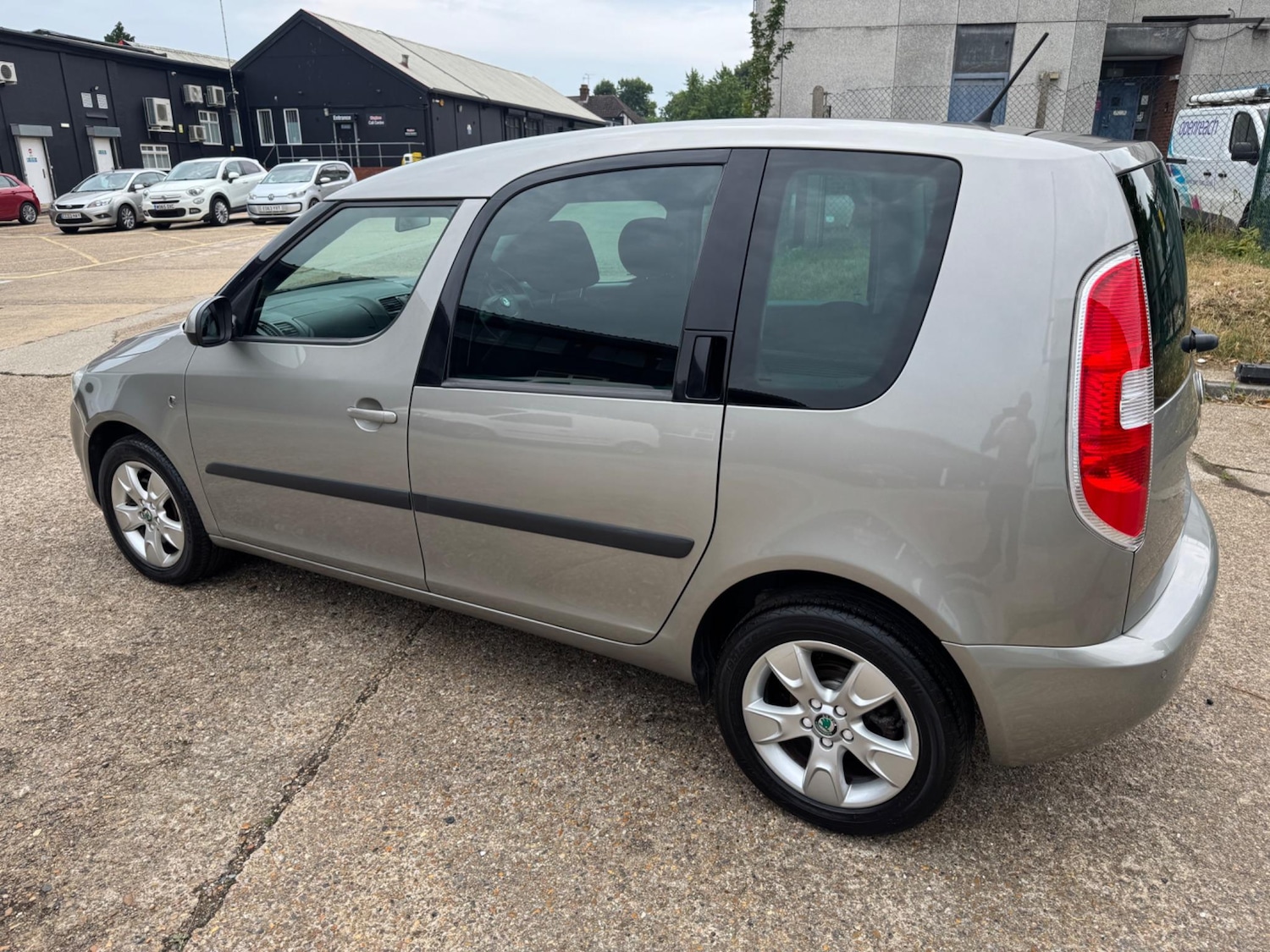 Used Skoda Roomster 2011 for sale - 76991316: Photo 11