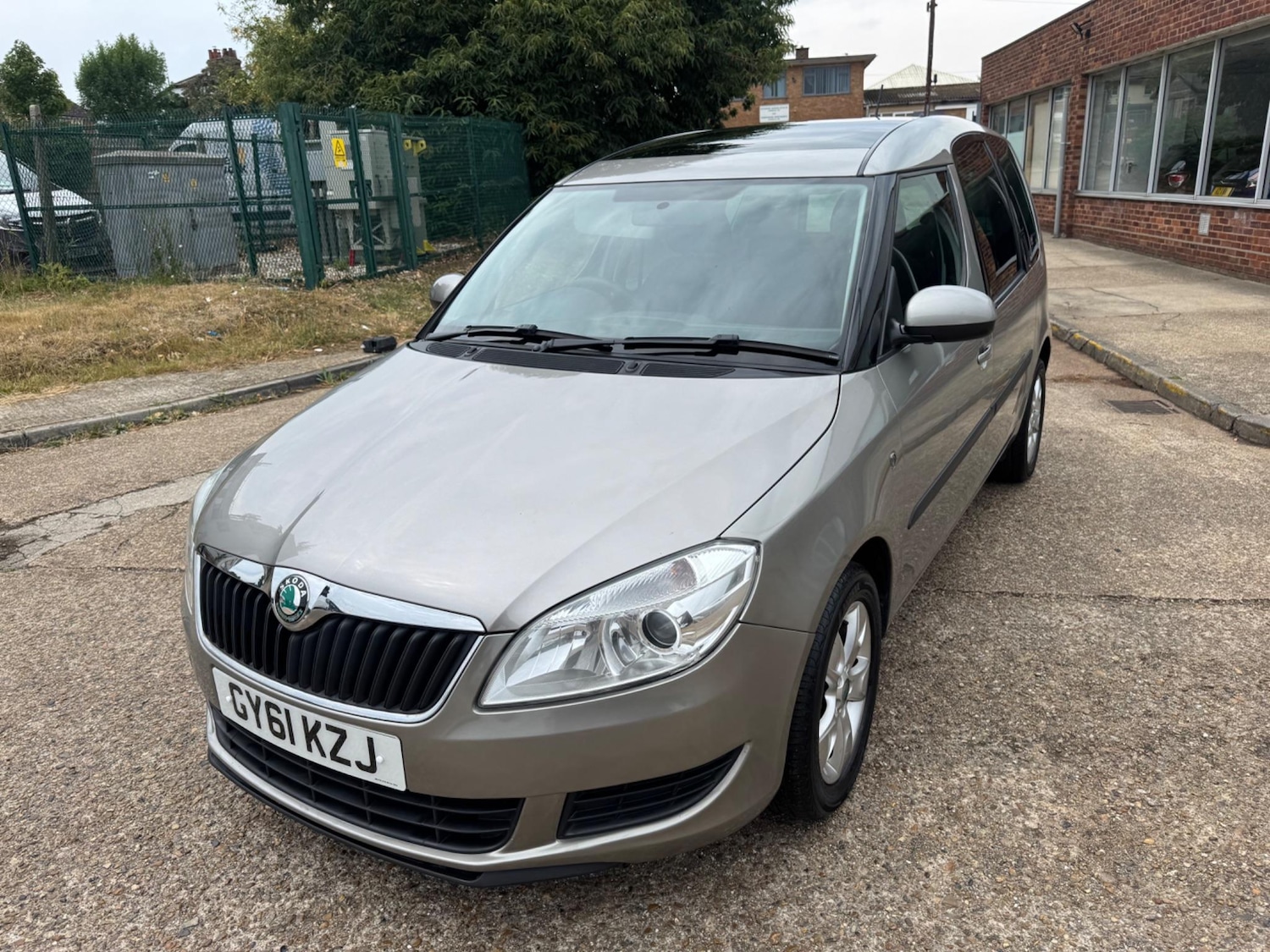 Used Skoda Roomster 2011 for sale - 76991316: Photo 6