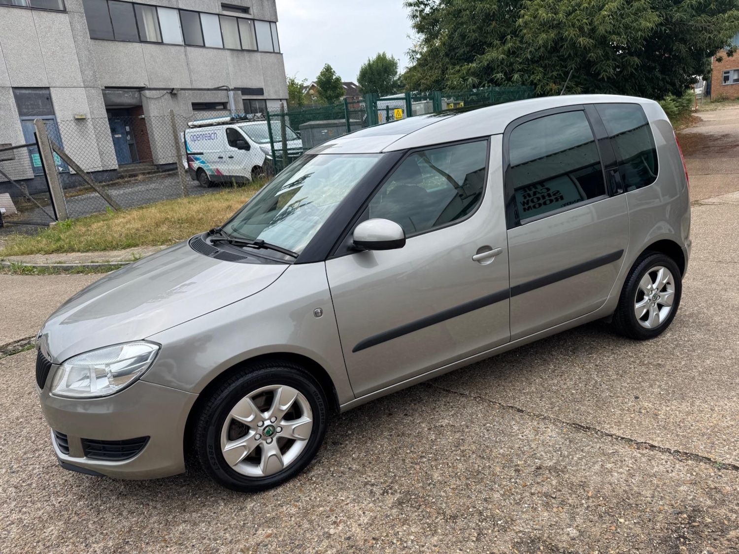 Used Skoda Roomster 2011 for sale - 76991316: Photo 9