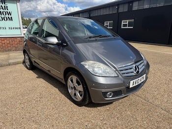 Used Mercedes-Benz A-Class 2010 for sale - 79665452: Photo