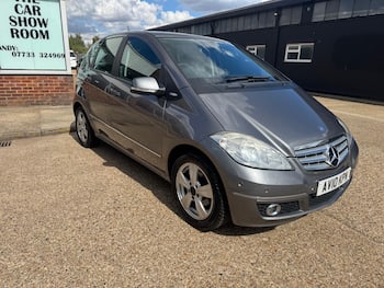 Used Mercedes-Benz A-Class 2010 for sale - 79665452: Photo