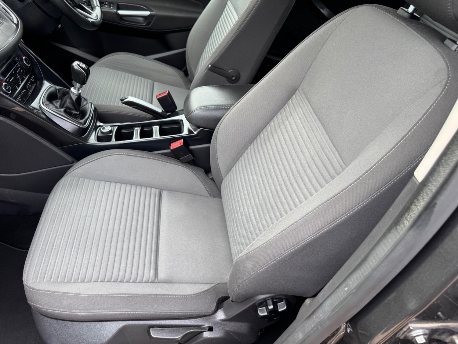 Used Ford C-Max 2016 for sale - 76432364: Photo 35