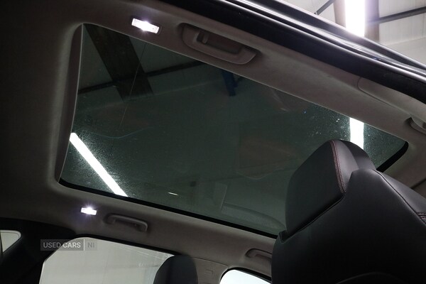 Used Jaguar F-Pace 2019 for sale - 76284987: Photo 15