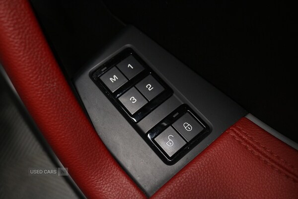 Used Jaguar F-Pace 2019 for sale - 76284987: Photo 42