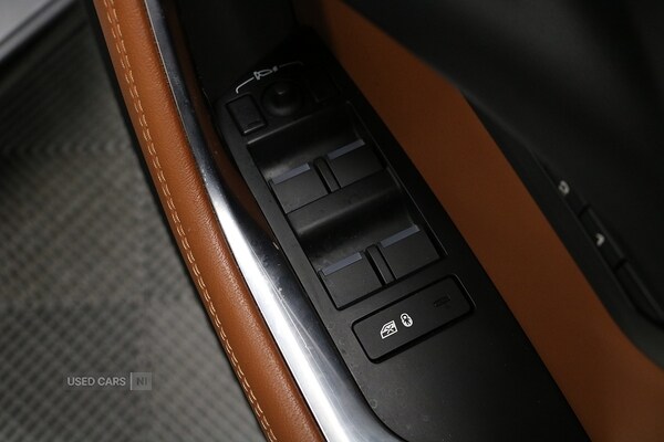 Used Jaguar XE 2023 for sale - 76167974: Photo 44