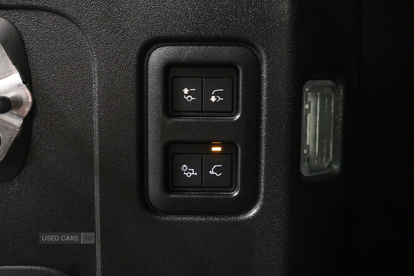 Used Land Rover Defender 2023 for sale - 76419627: Photo 16