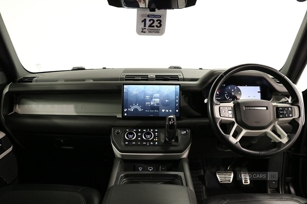 Used Land Rover Defender 2023 for sale - 76419627: Photo 22