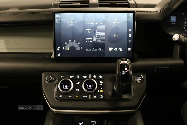 Used Land Rover Defender 2023 for sale - 76419627: Photo 44