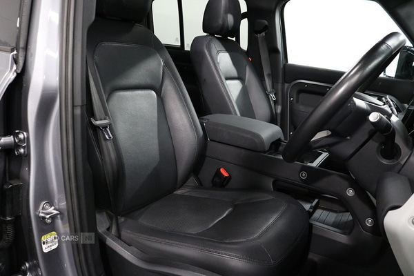 Used Land Rover Defender 2022 for sale - 77345893: Photo 18