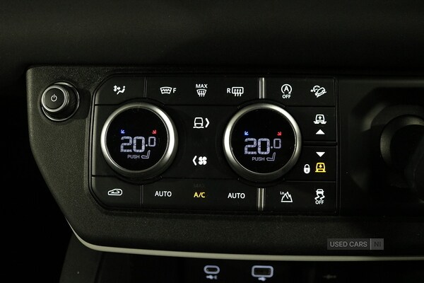 Used Land Rover Defender 2022 for sale - 77345893: Photo 32