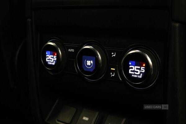 Used Land Rover Defender 2022 for sale - 77345893: Photo 54