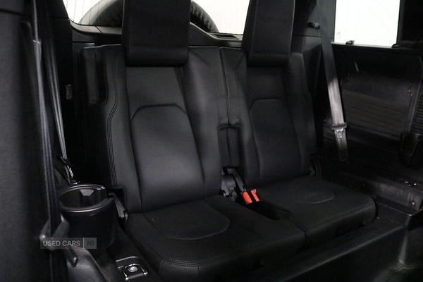 Used Land Rover Defender 2023 for sale - 76899788: Photo 17