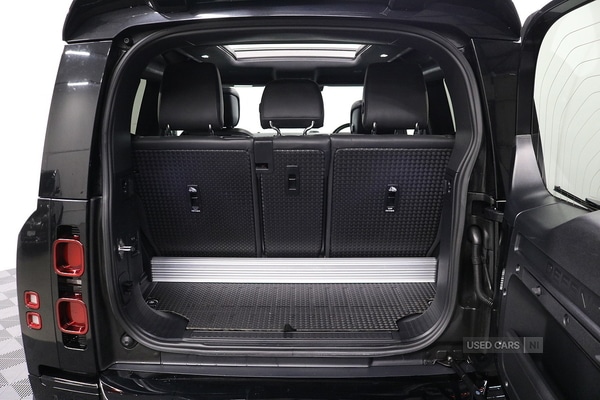 Used Land Rover Defender 2023 for sale - 77539030: Photo 14