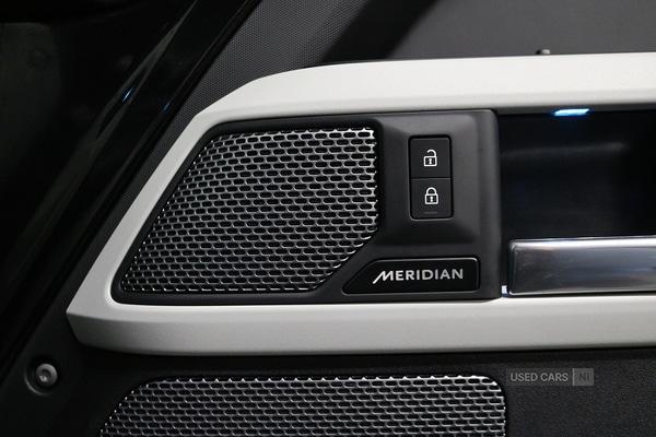 Used Land Rover Defender 2023 for sale - 77539030: Photo 48